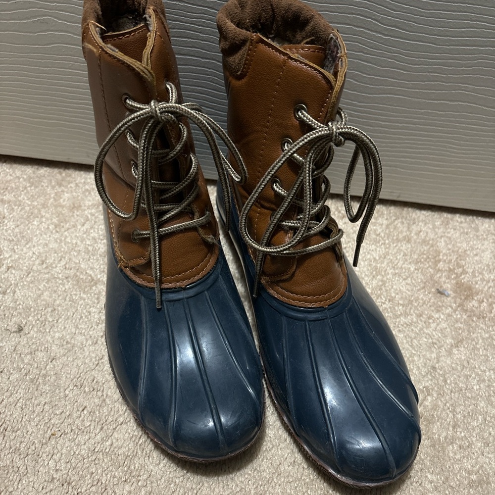 Color Block Duck Boot